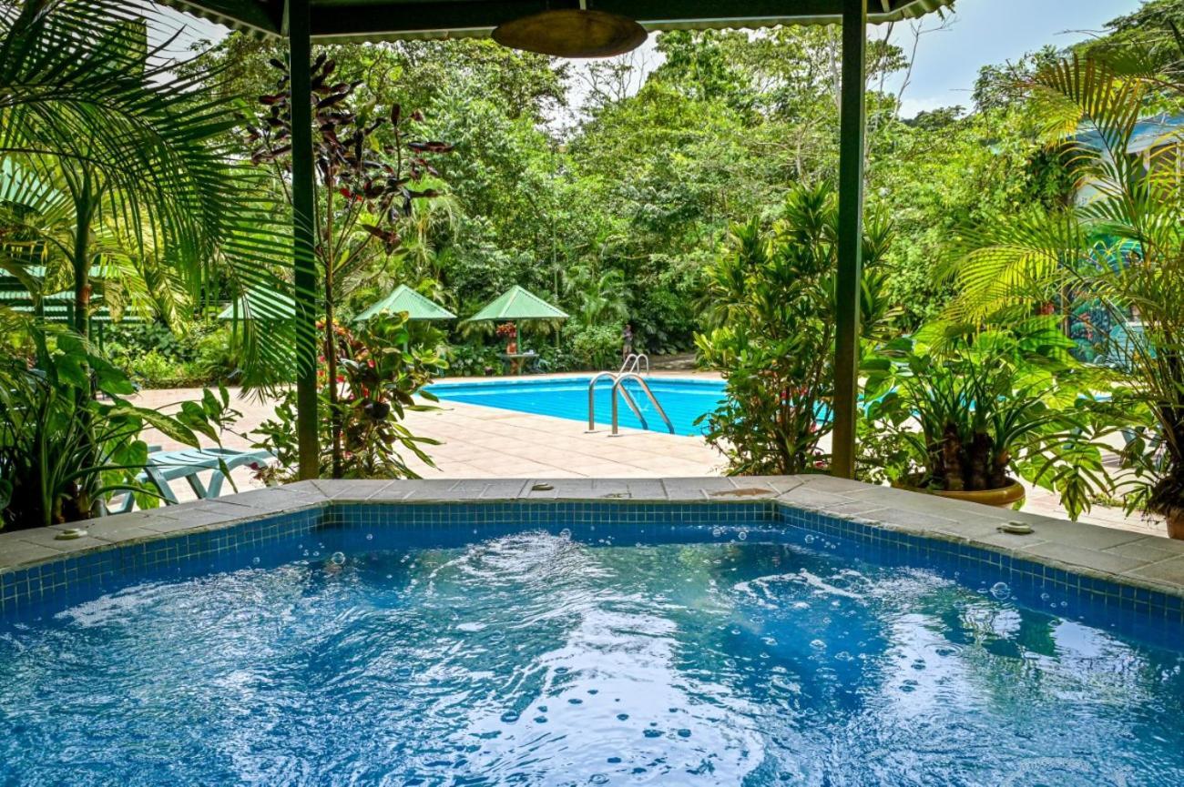 Lands In Love Hotel And Resort Colonia Palmarena Экстерьер фото
